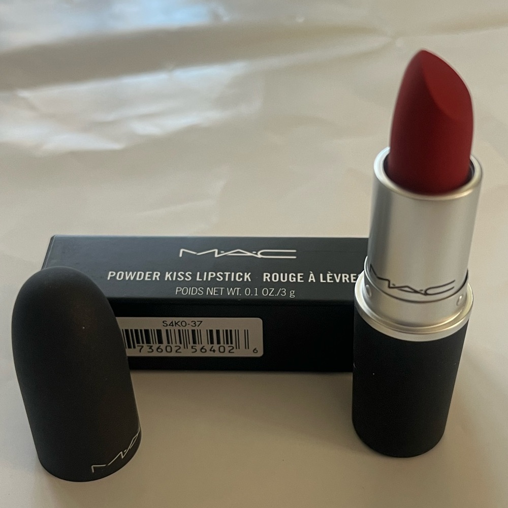 NEW Mac POWDER KISS LIPSTICK Werk Werk Werk Matte Red Lipstick